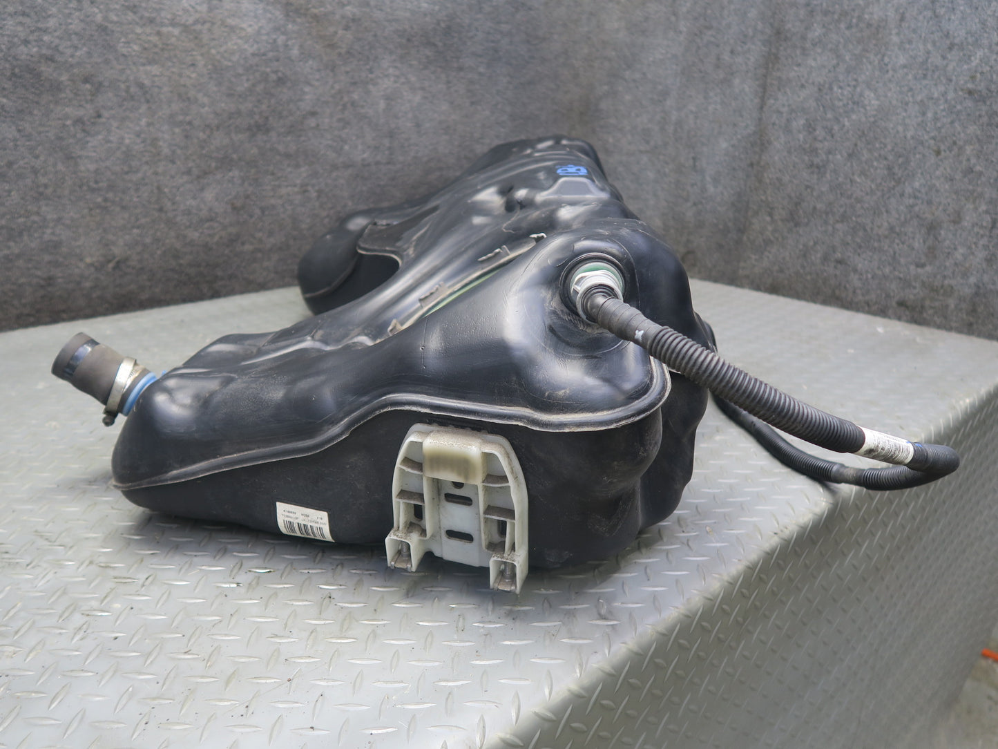 14-16 BMW F32 F33 435I Fuel Gas Tank w Filler Neck & Pipe Set OEM