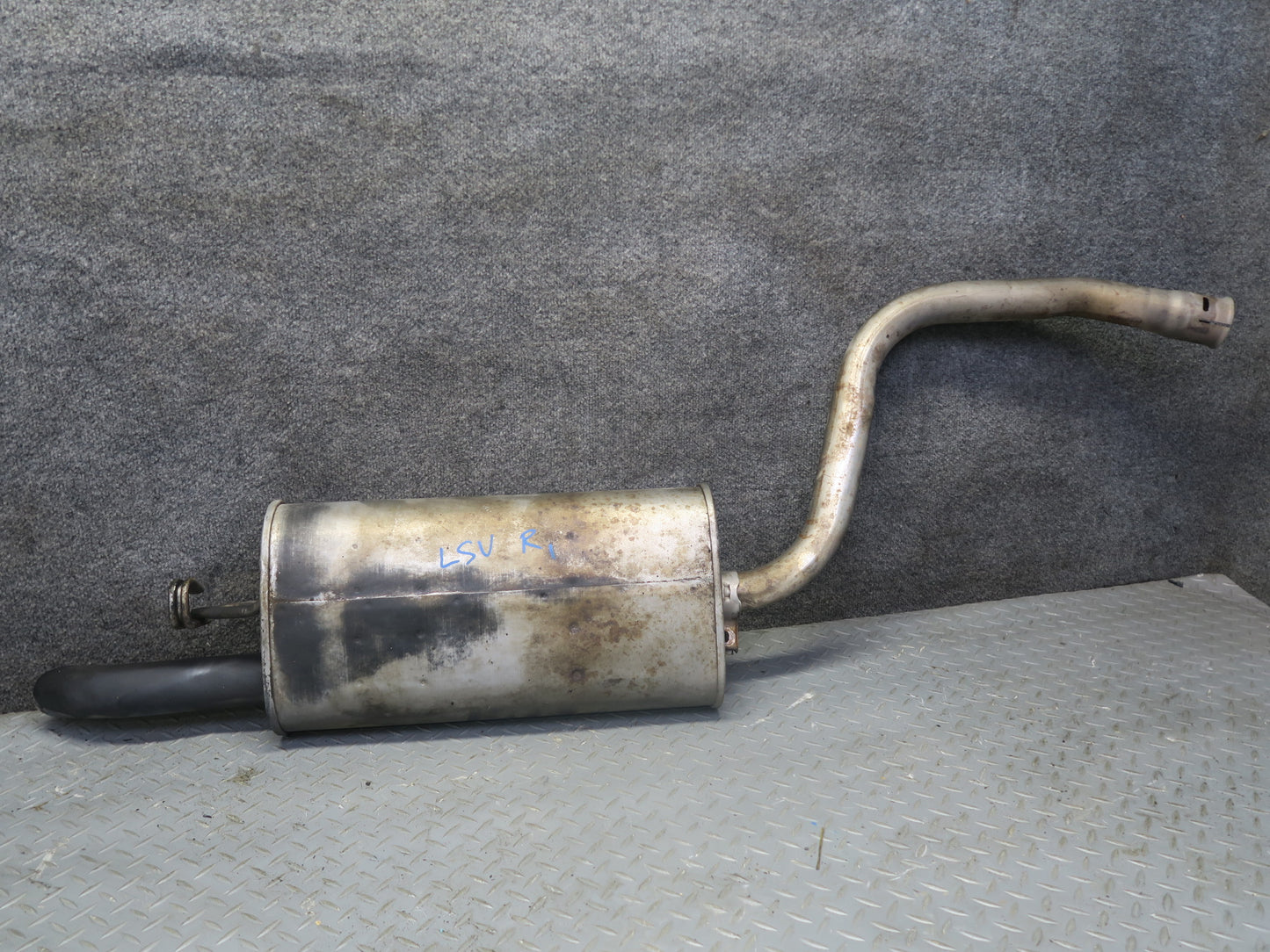 98-00 Lexus UCF20L LS400 Set of 2 Rear Left & Right Exhaust Muffler OEM