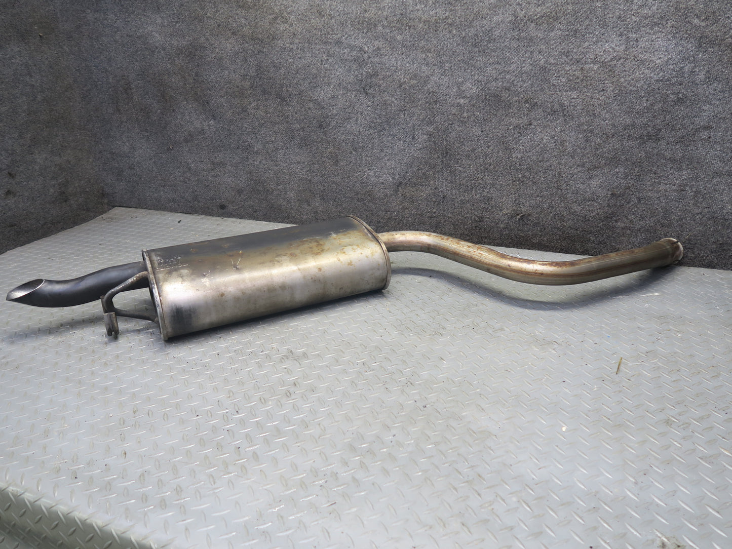 98-00 Lexus UCF20L LS400 Set of 2 Rear Left & Right Exhaust Muffler OEM