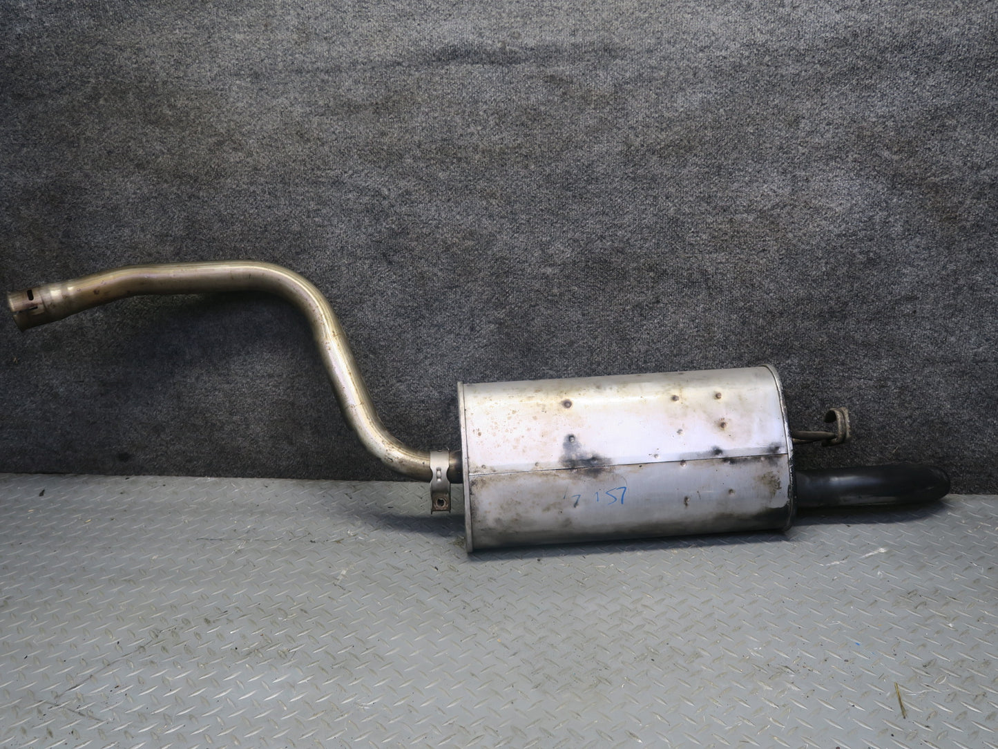 98-00 Lexus UCF20L LS400 Set of 2 Rear Left & Right Exhaust Muffler OEM