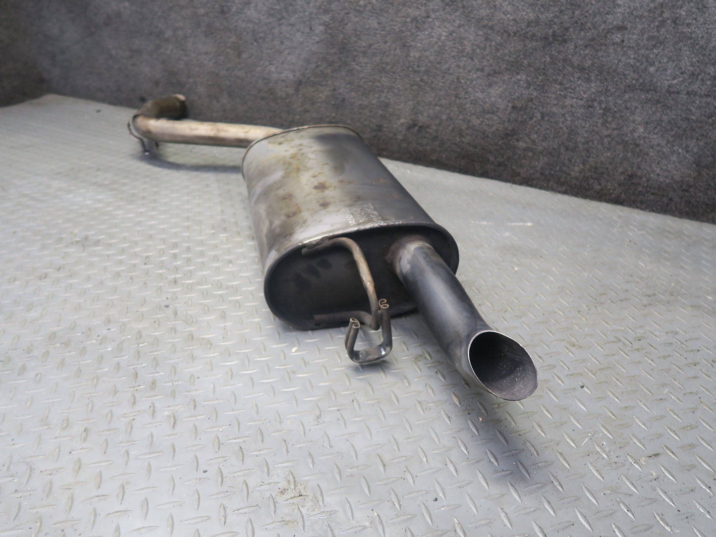 98-00 Lexus UCF20L LS400 Set of 2 Rear Left & Right Exhaust Muffler OEM