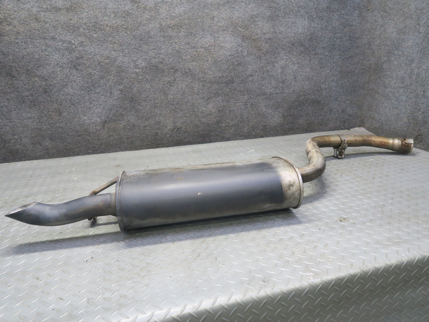98-00 Lexus UCF20L LS400 Set of 2 Rear Left & Right Exhaust Muffler OEM