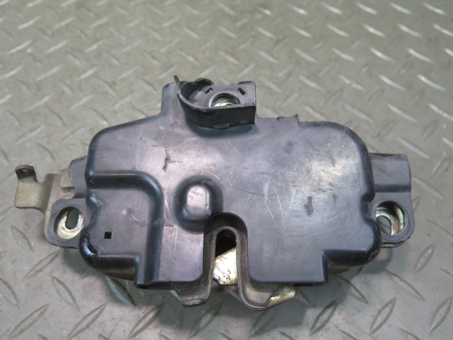1991-1992 Toyota Land Cruiser FJ80 Front Hood Bonnet Release Lock Latch Set