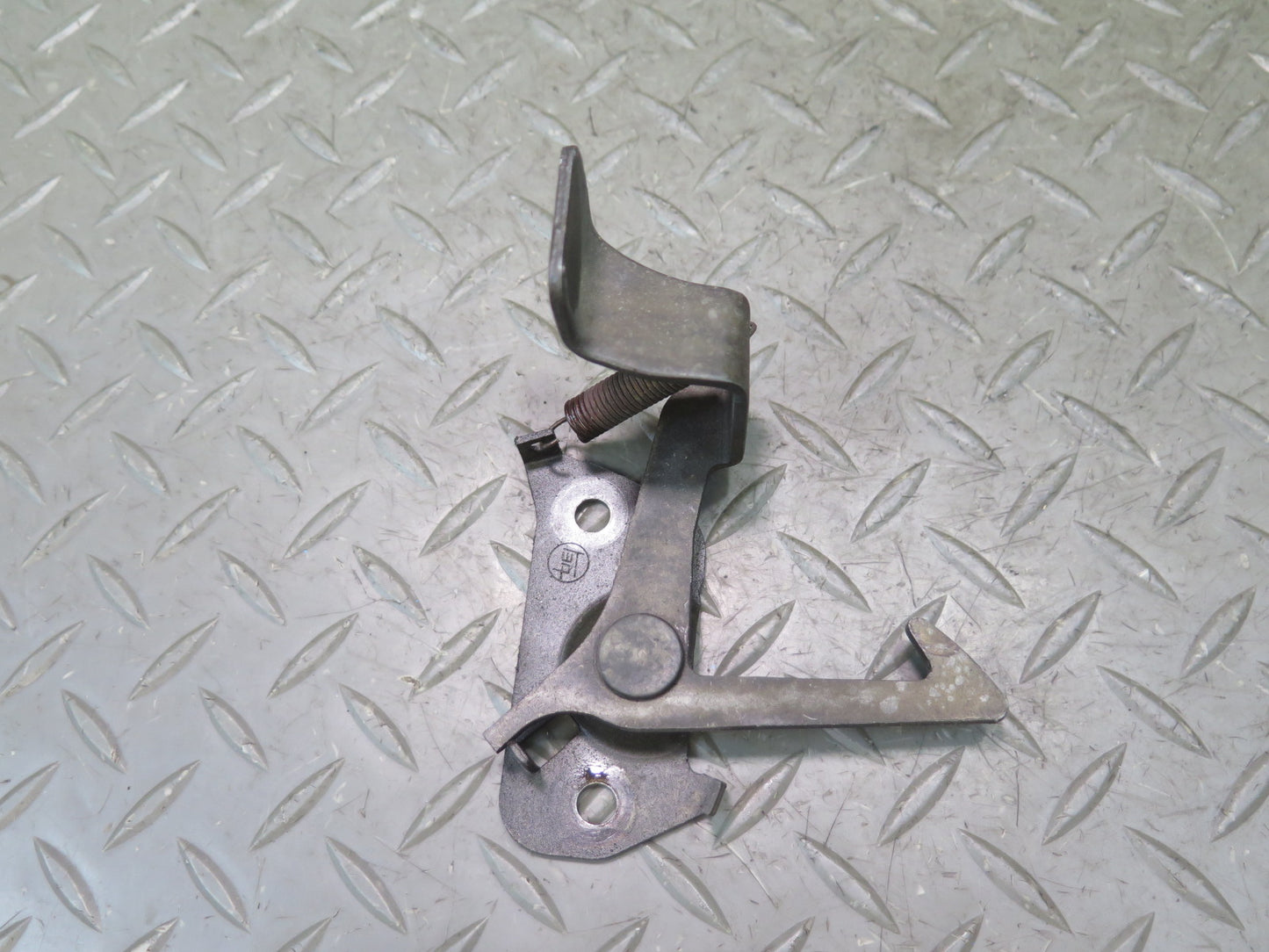 1991-1992 Toyota Land Cruiser FJ80 Front Hood Bonnet Release Lock Latch Set