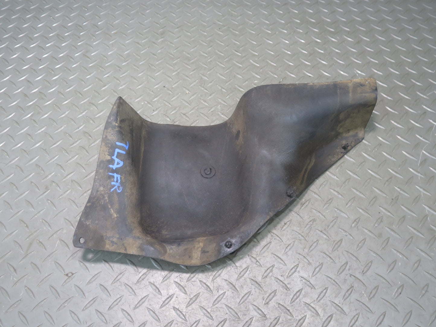 91-94 Toyota Land Cruiser FJ80 Front Right Fender Arch Liner Splash Shield Set