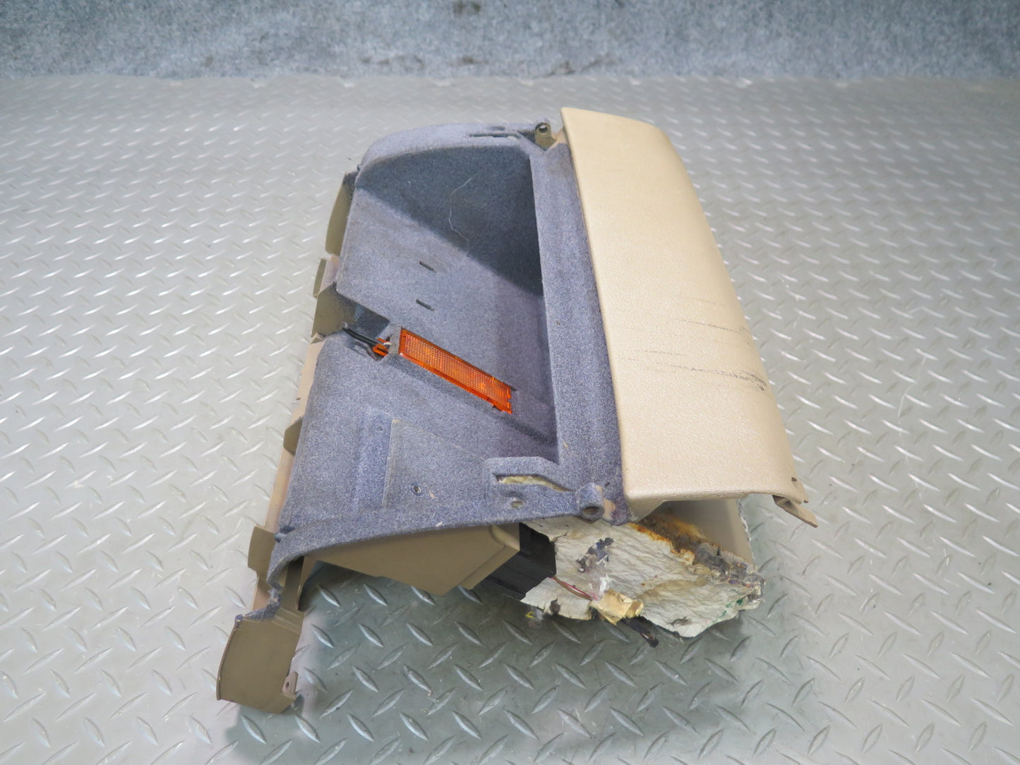 94-99 BMW E36 318IC Dash Front Right Glove Box Compartment Storage 8153013 OEM