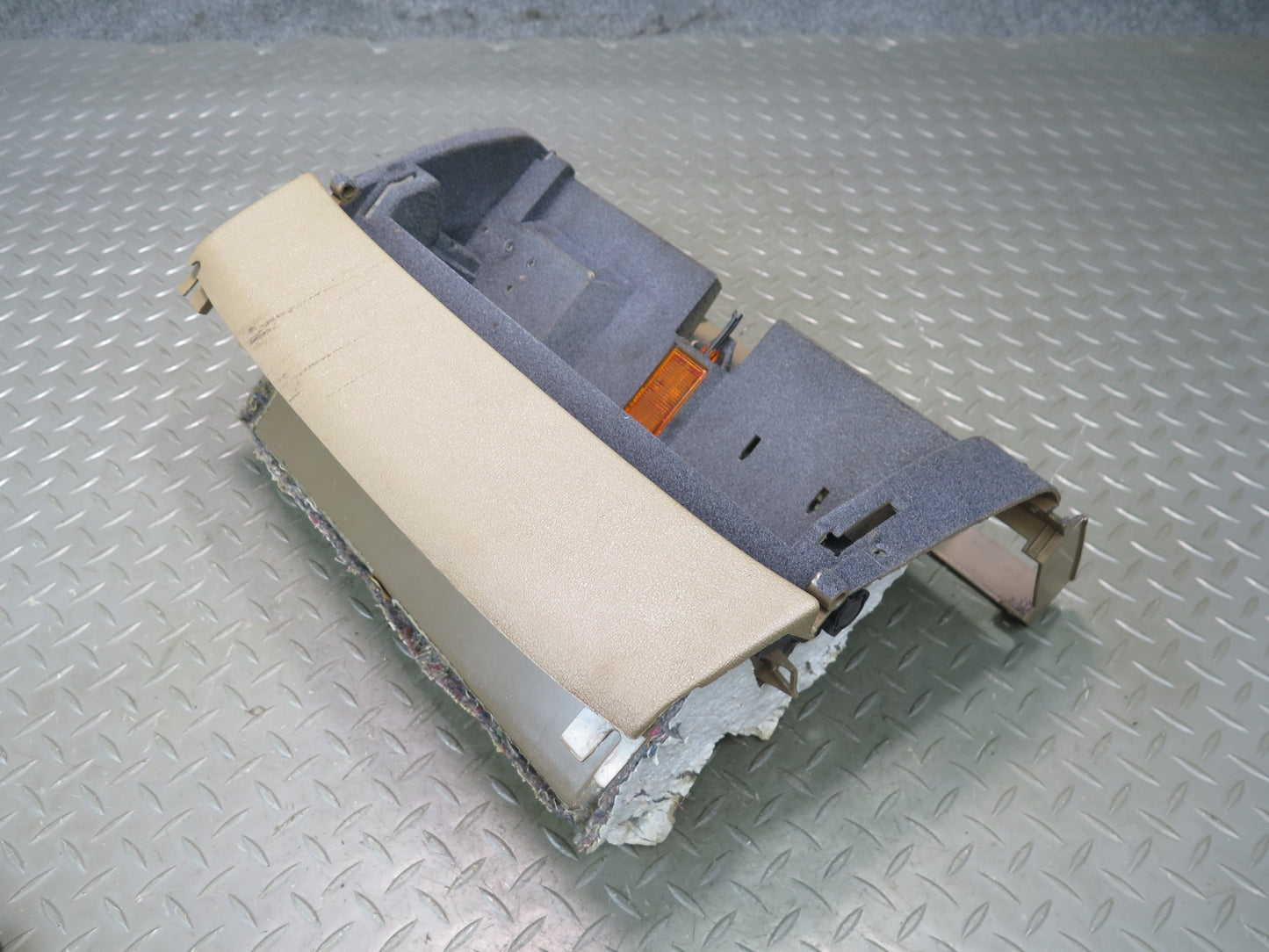 94-99 BMW E36 318IC Dash Front Right Glove Box Compartment Storage 8153013 OEM