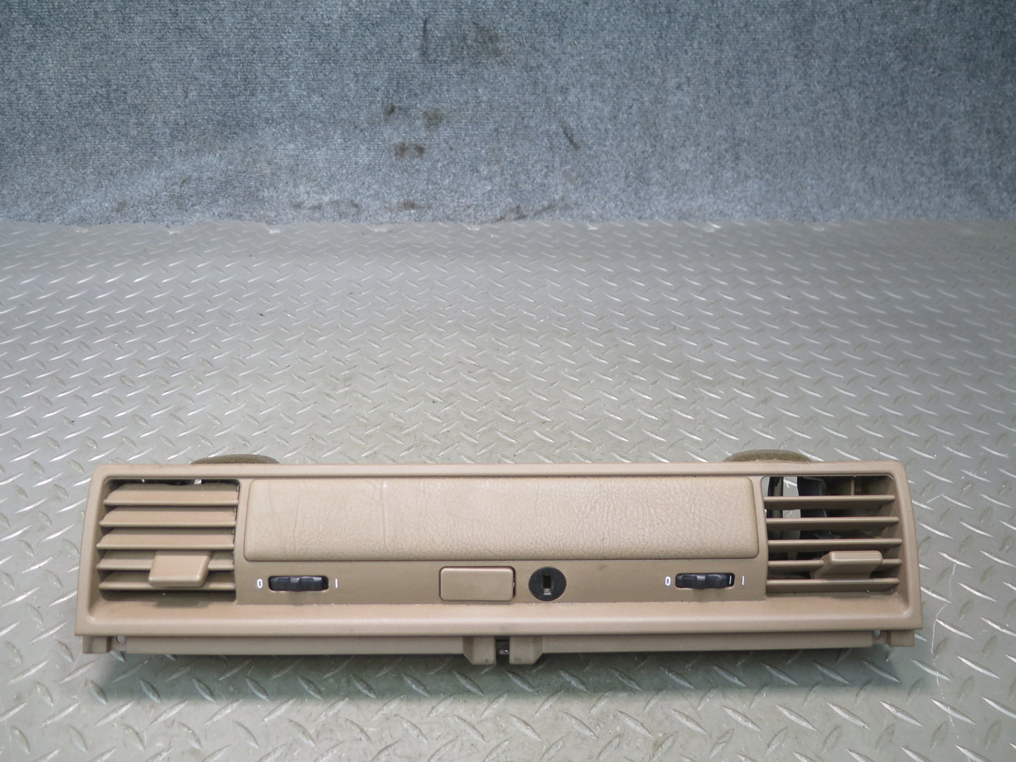 94-99 BMW E36 318ic Conv Set of 3 Dash Left Center Right Air Vent Trim Panel OEM
