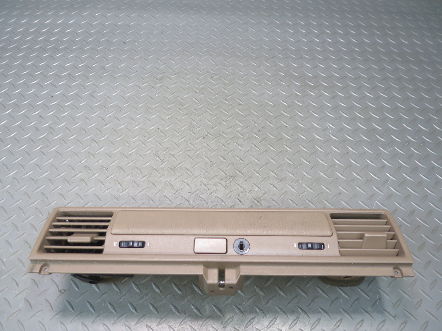 94-99 BMW E36 318ic Conv Set of 3 Dash Left Center Right Air Vent Trim Panel OEM