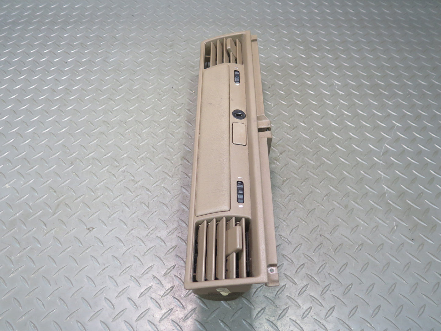 94-99 BMW E36 318ic Conv Set of 3 Dash Left Center Right Air Vent Trim Panel OEM