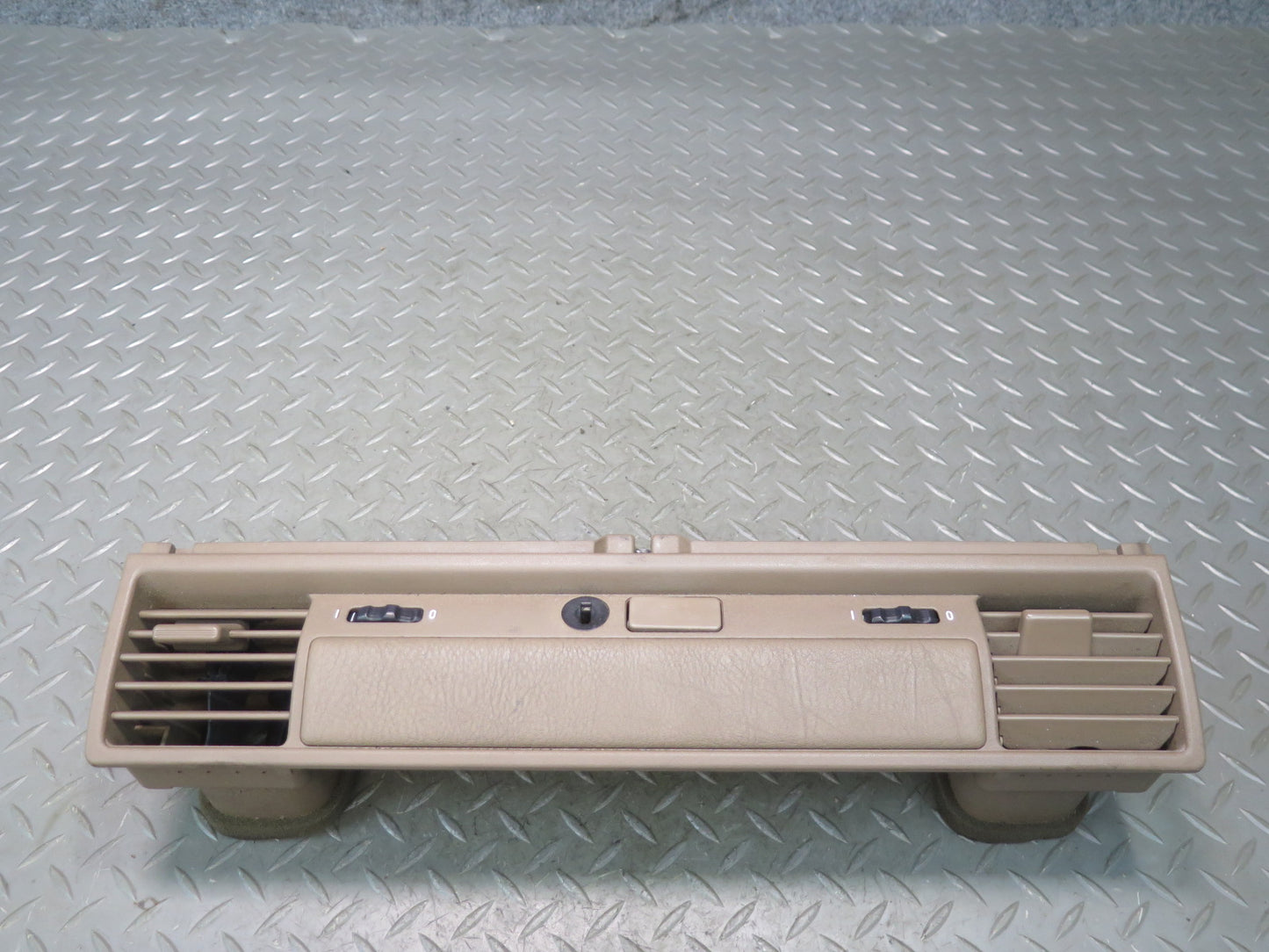 94-99 BMW E36 318ic Conv Set of 3 Dash Left Center Right Air Vent Trim Panel OEM