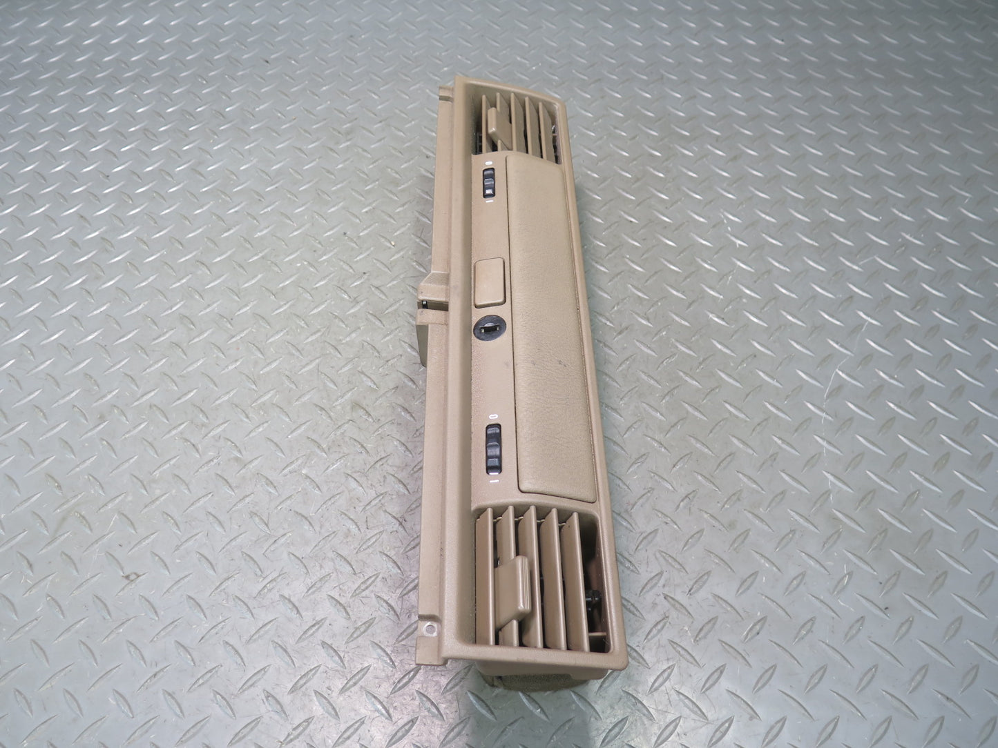 94-99 BMW E36 318ic Conv Set of 3 Dash Left Center Right Air Vent Trim Panel OEM