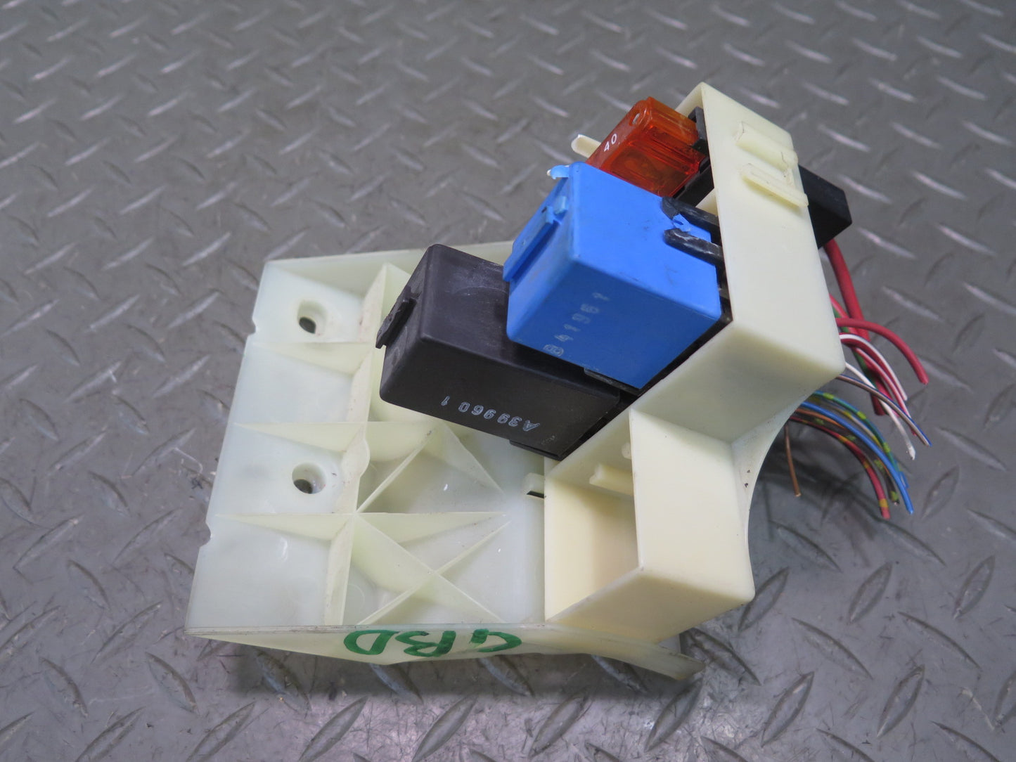 94-99 BMW E36 318iC Under Dash Fuse Relay Box w Bracket 8369056 OEM