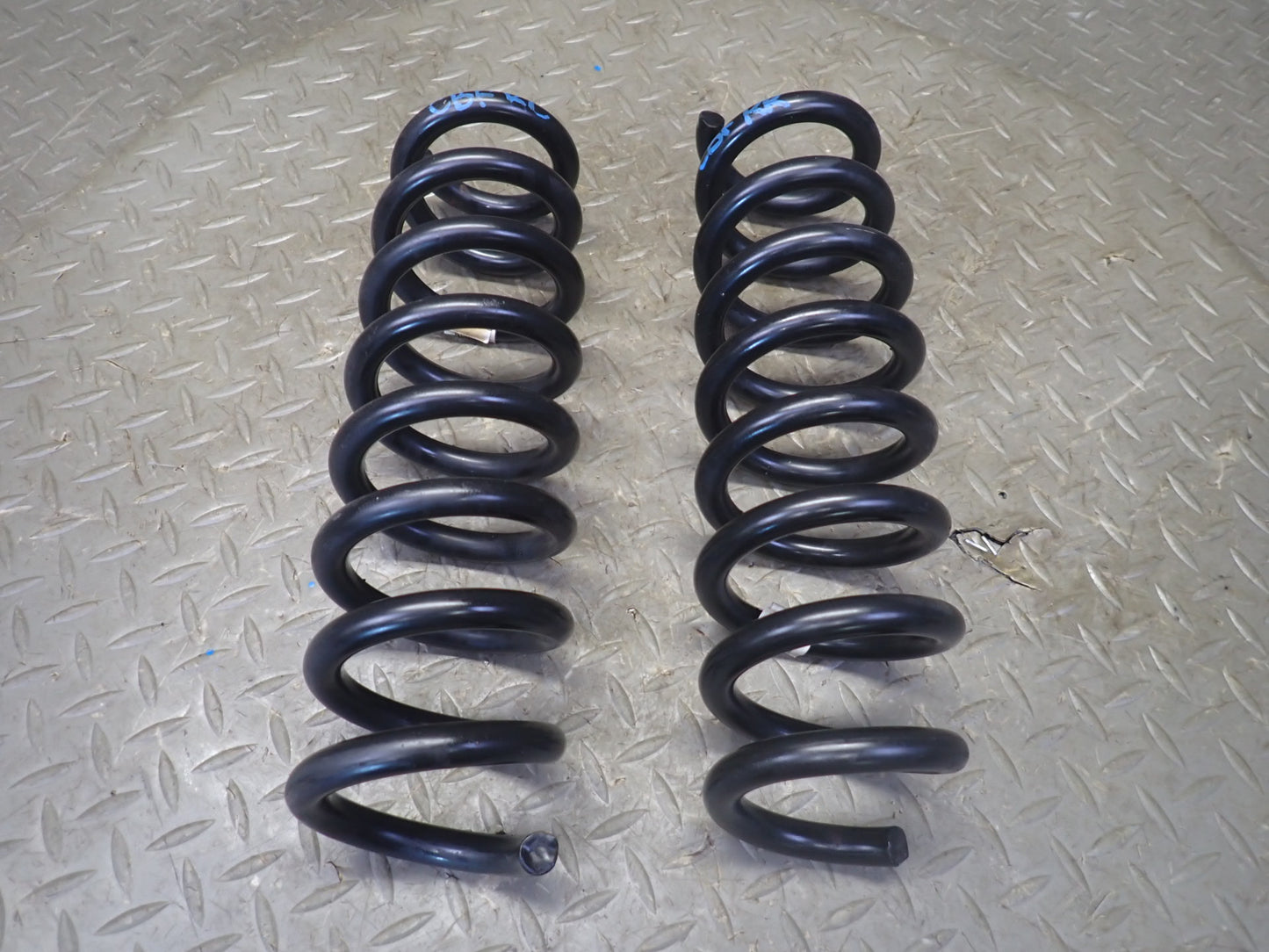 14-16 BMW F32 435XI AWD Rear Suspension Left & Right Coil Spring Set OEM