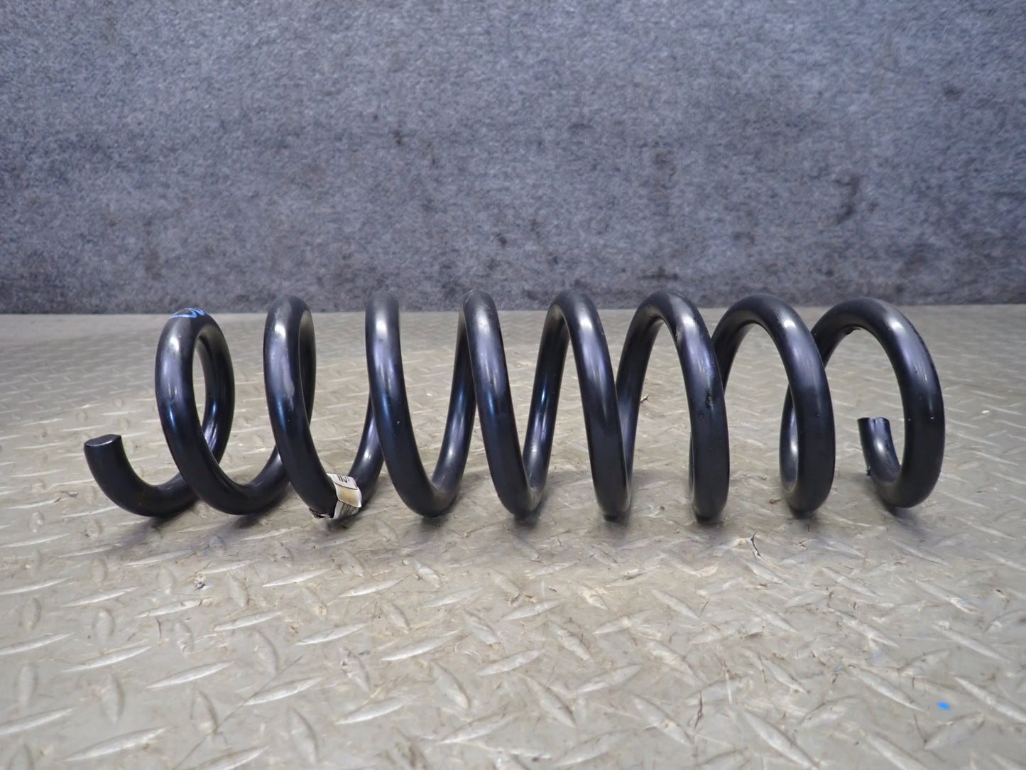 14-16 BMW F32 435XI AWD Rear Suspension Left & Right Coil Spring Set OEM