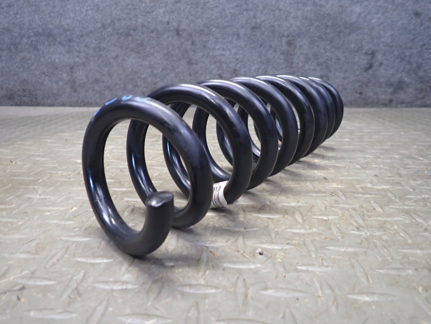 14-16 BMW F32 435XI AWD Rear Suspension Left & Right Coil Spring Set OEM