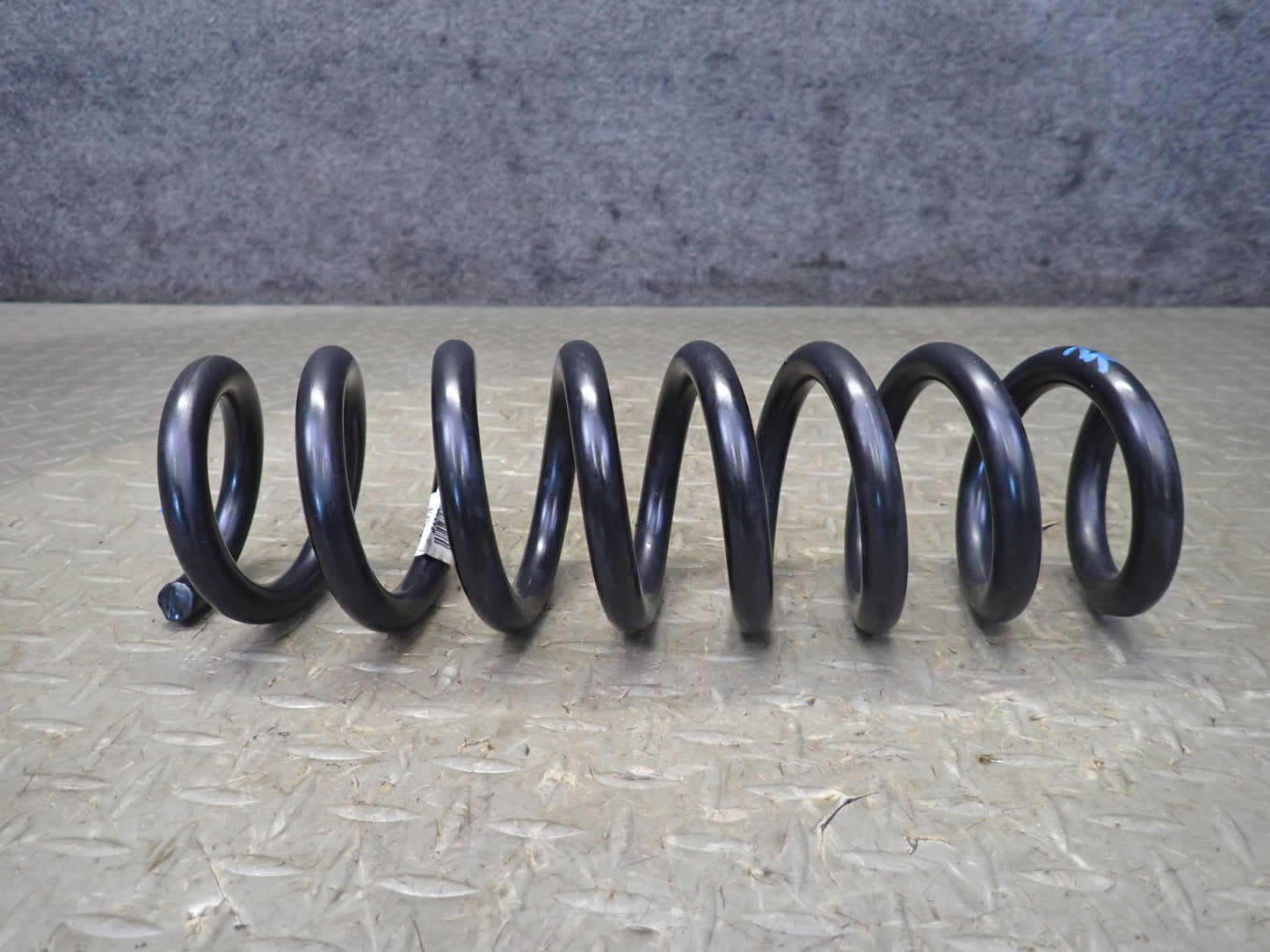 14-16 BMW F32 435XI AWD Rear Suspension Left & Right Coil Spring Set OEM