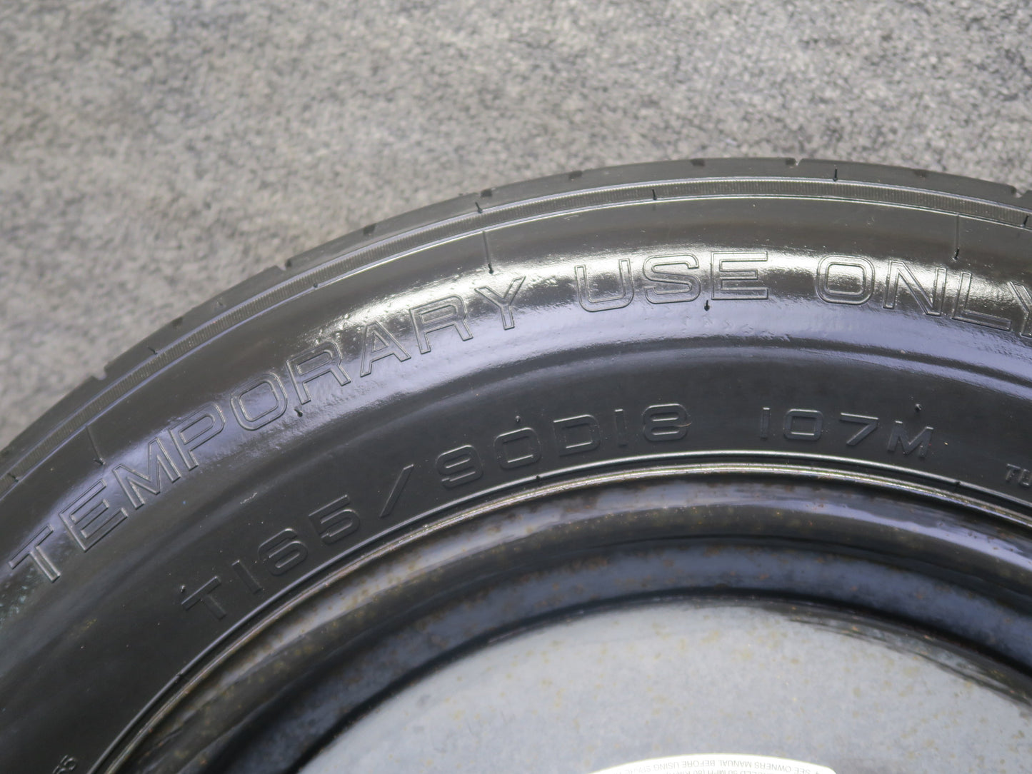 2013-2017 Infiniti JX35 QX60 Rear Emergency Spare Wheel Tire T165/90 D18