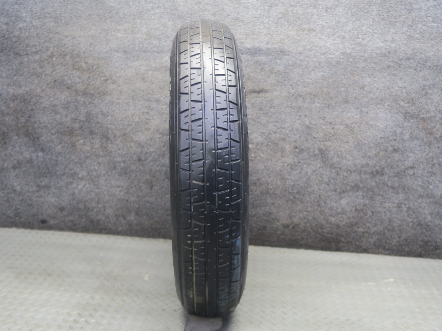 2013-2017 Infiniti JX35 QX60 Rear Emergency Spare Wheel Tire T165/90 D18