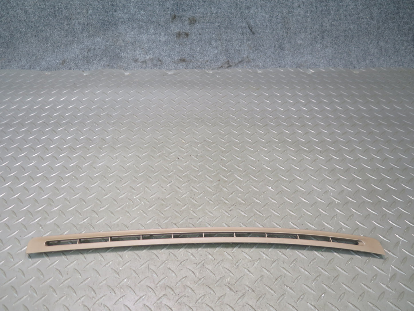 94-99 BMW E36 318CI Set of 2 Dash Left & Right Defrost Air Vent Grille Beige OEM