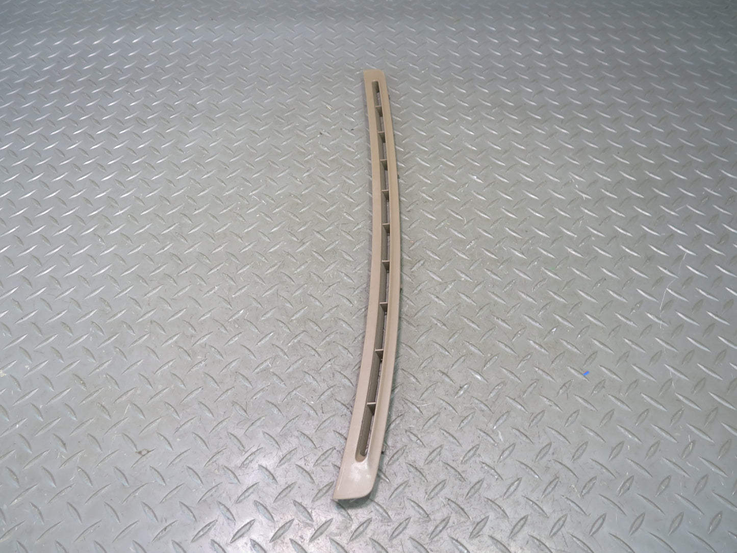 94-99 BMW E36 318CI Set of 2 Dash Left & Right Defrost Air Vent Grille Beige OEM