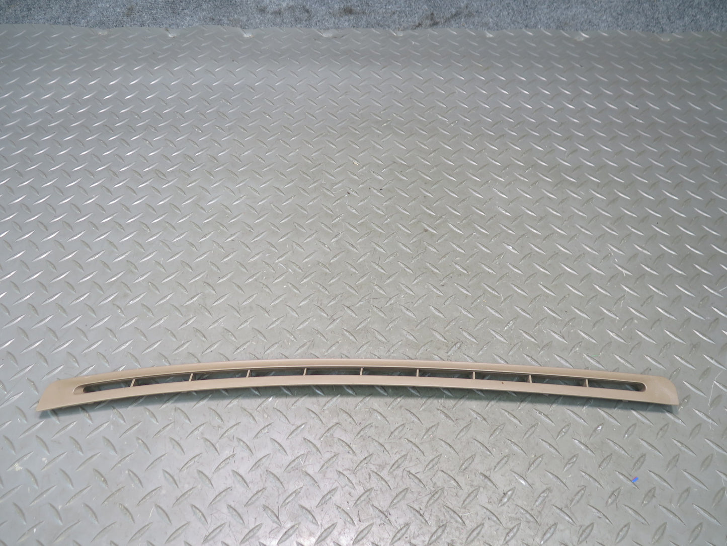 94-99 BMW E36 318CI Set of 2 Dash Left & Right Defrost Air Vent Grille Beige OEM