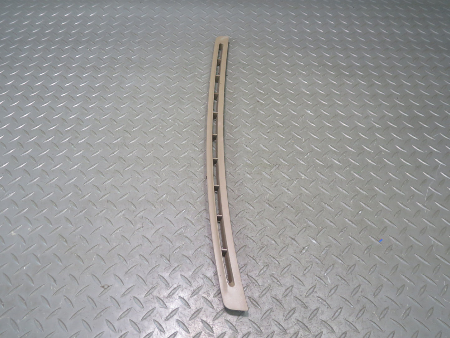 94-99 BMW E36 318CI Set of 2 Dash Left & Right Defrost Air Vent Grille Beige OEM