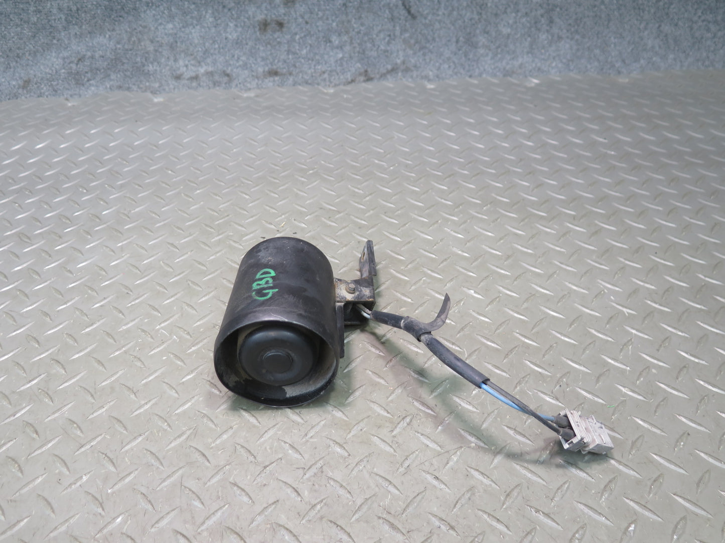 96-99 BMW E36 318CI Security Anti Theft Alarm Horn Siren w Mount 1469447 OEM