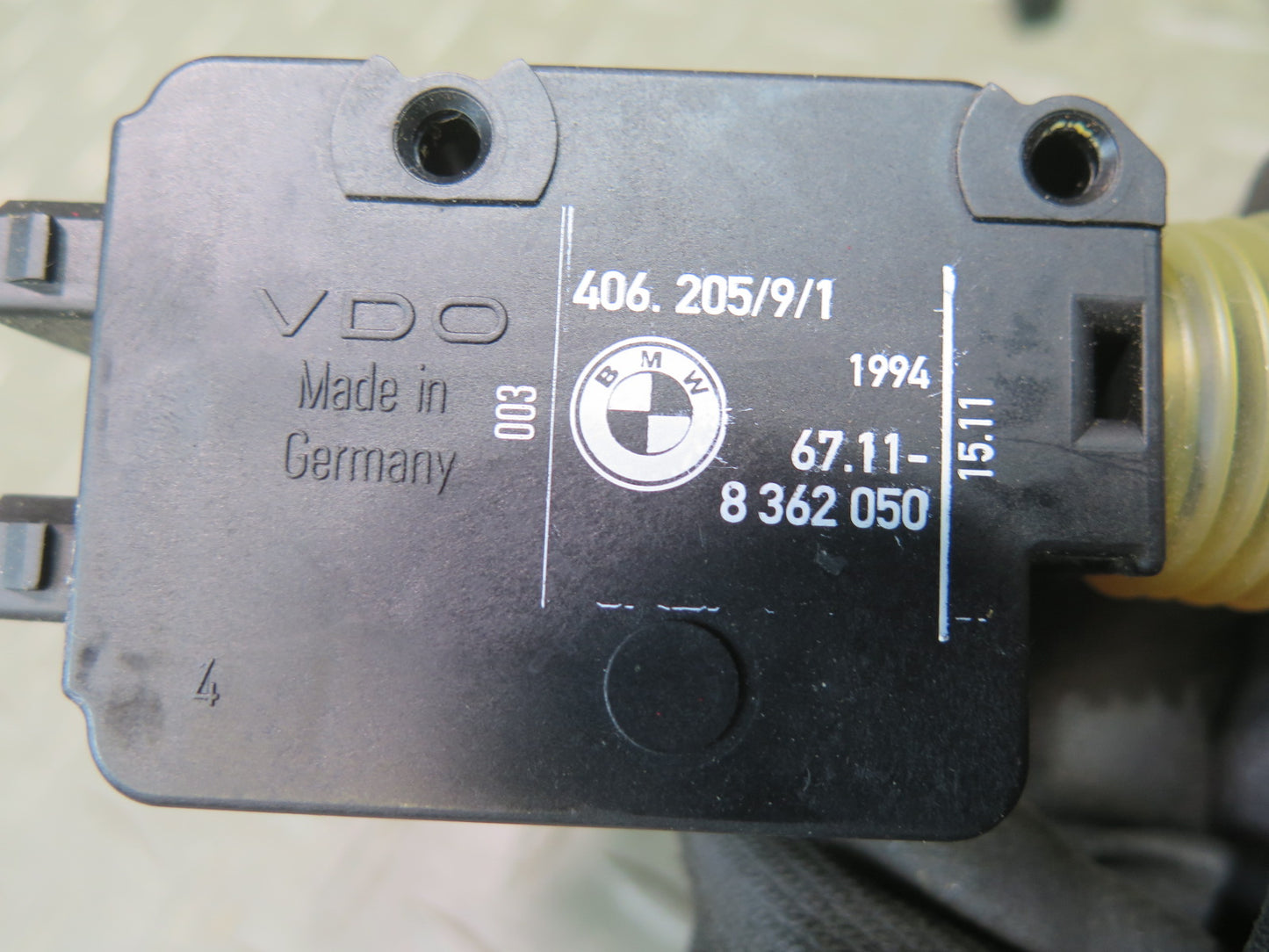 96-99 BMW E36 318ic Convert Rear Trunk Lock Drive Locking Mechanism 8362050 OEM