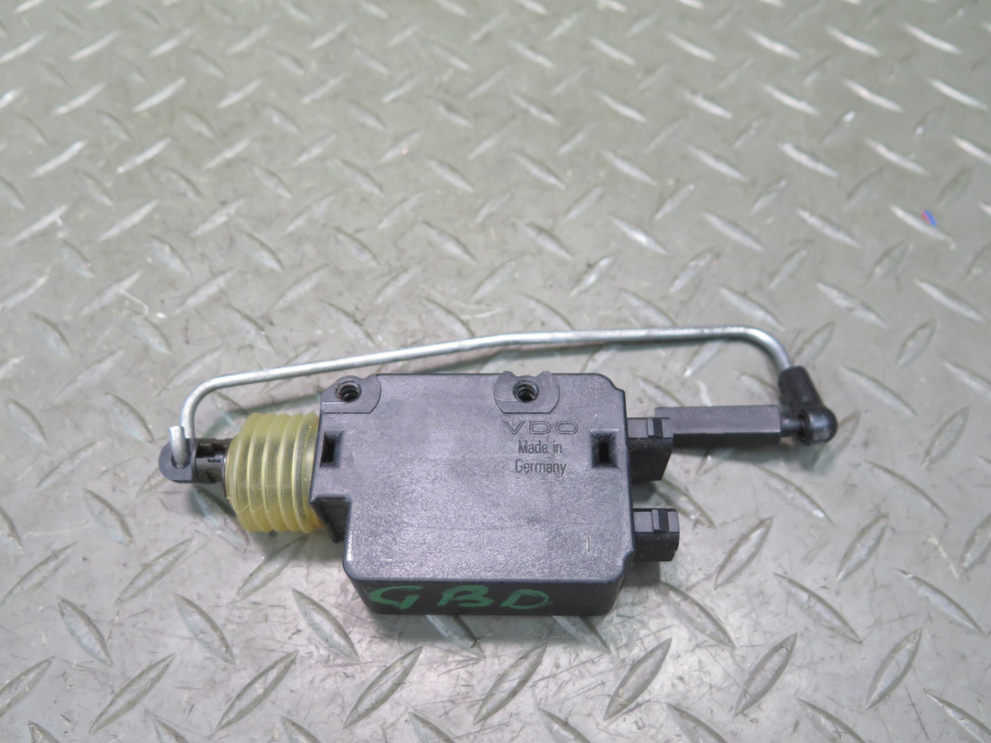 96-99 BMW E36 318ic Convert Rear Trunk Lock Drive Locking Mechanism 8362050 OEM