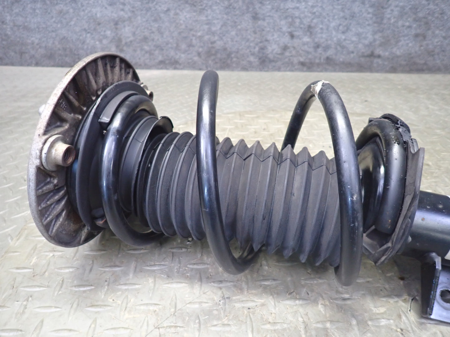 14-15 BMW F32 435XI AWD Front Right Strut Shock Absorber Bilstein