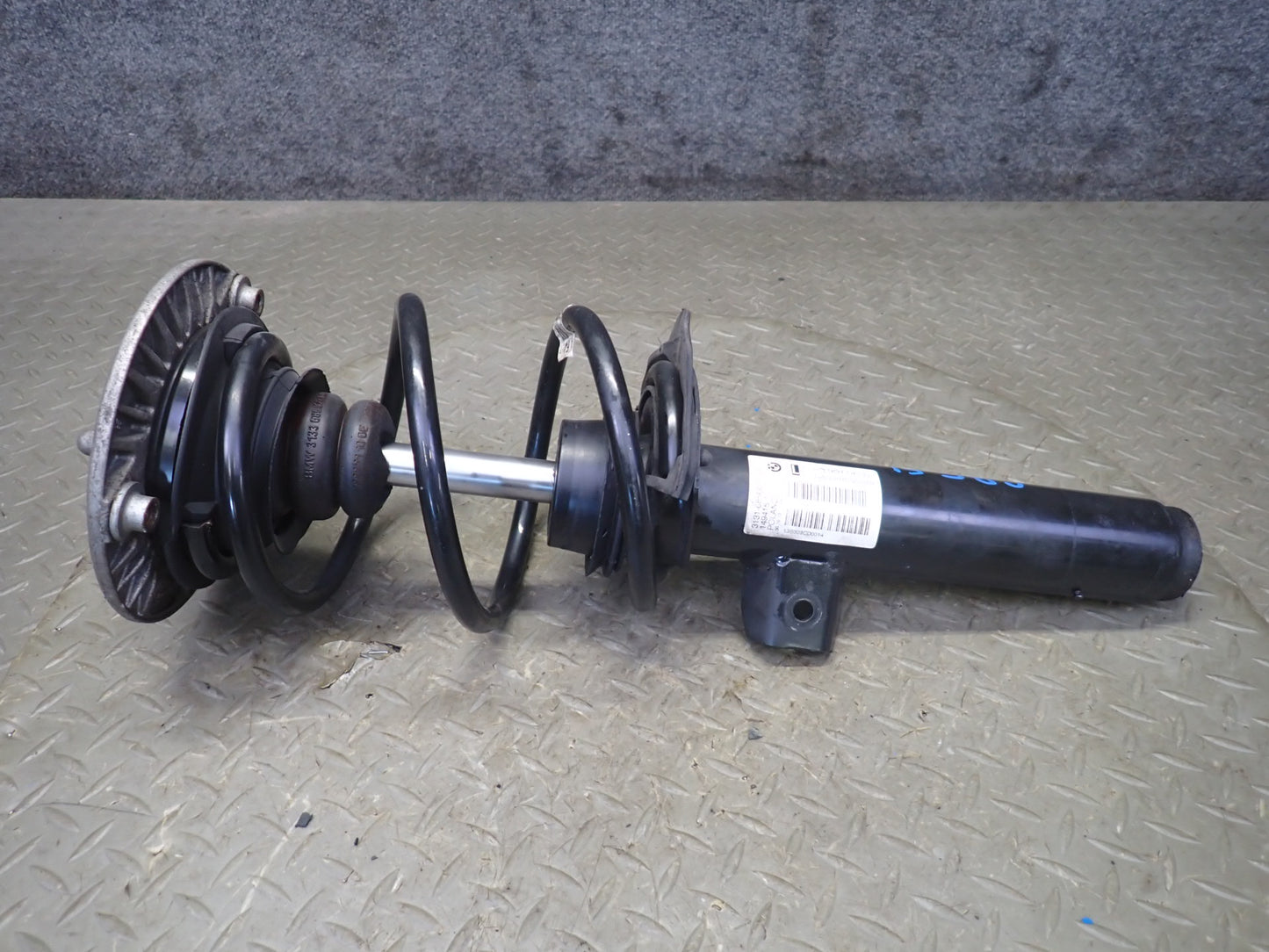 14-15 BMW F32 435XI AWD Front Left Strut Shock Absorber w Spring OEM