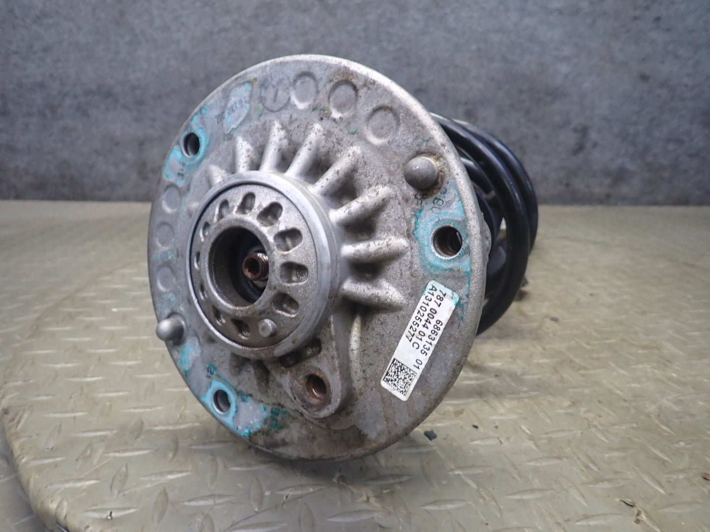 14-15 BMW F32 435XI AWD Front Left Strut Shock Absorber w Spring OEM