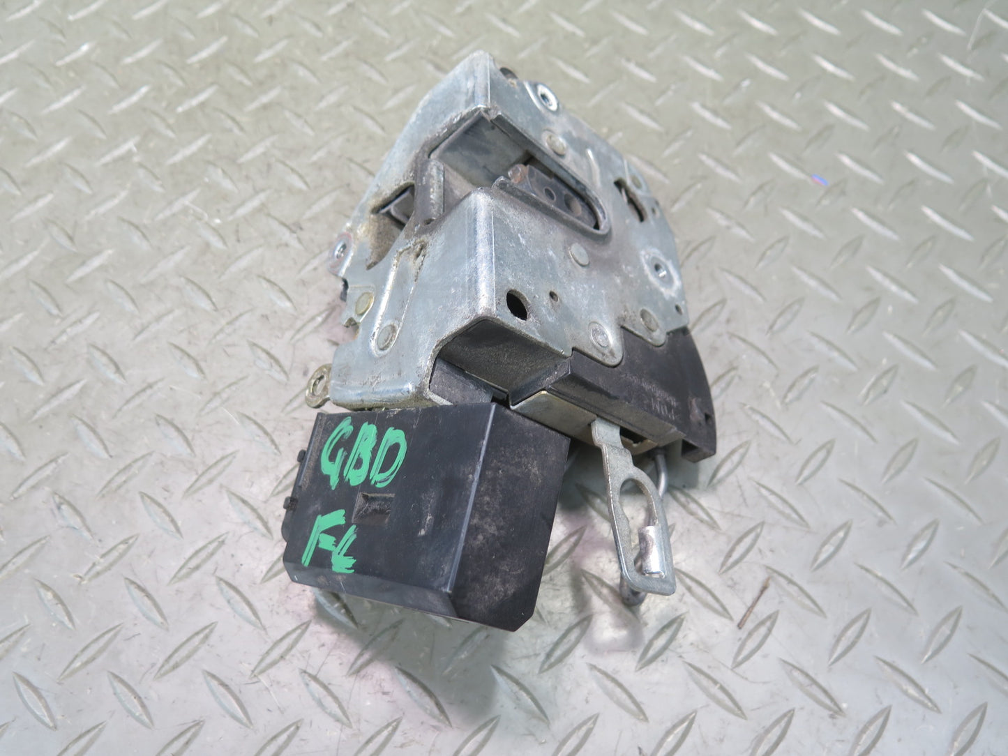 94-99 BMW E36 318ic Convertible Coupe Front Left Door Lock Latch Actuator OEM