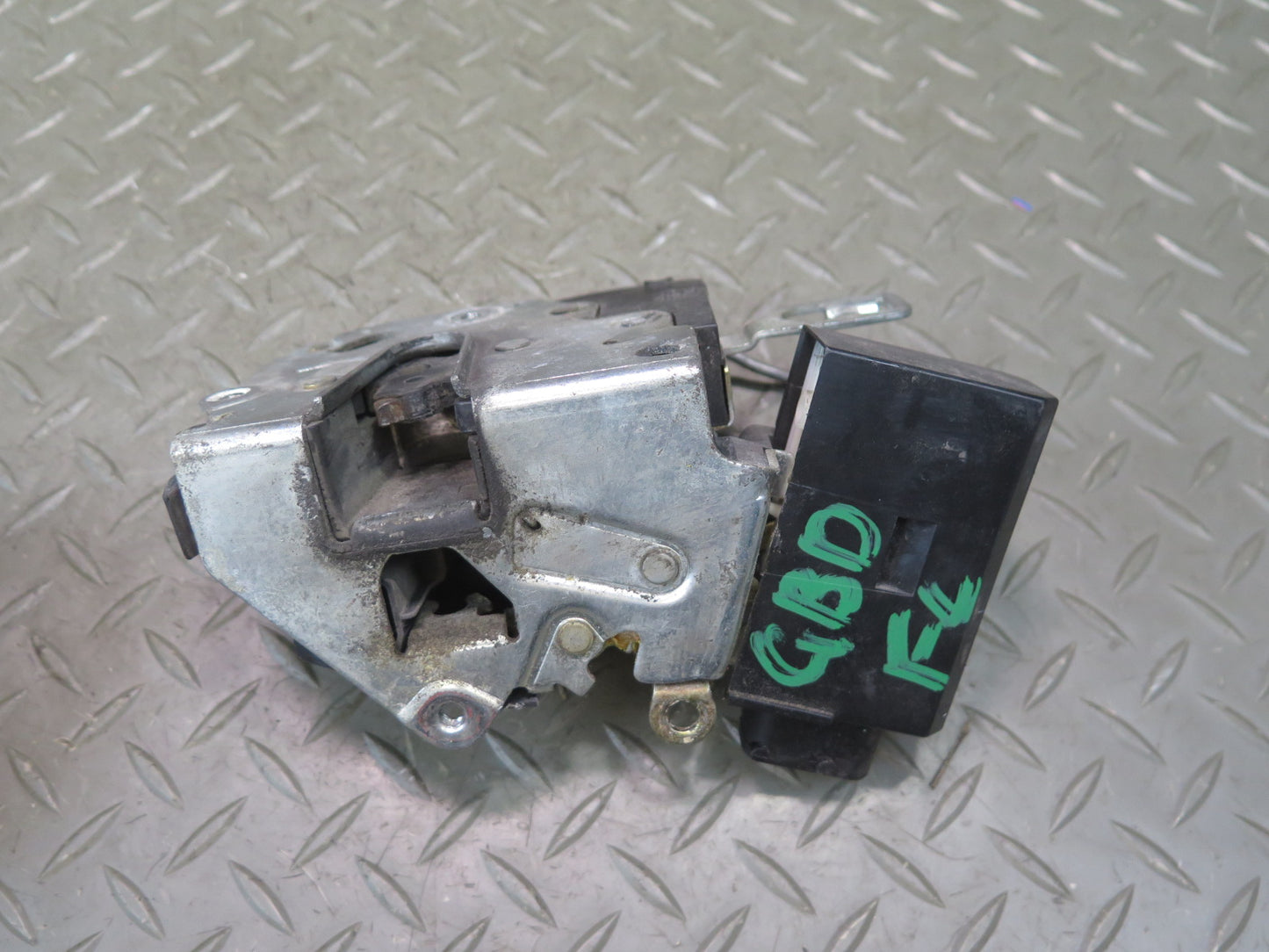 94-99 BMW E36 318ic Convertible Coupe Front Left Door Lock Latch Actuator OEM