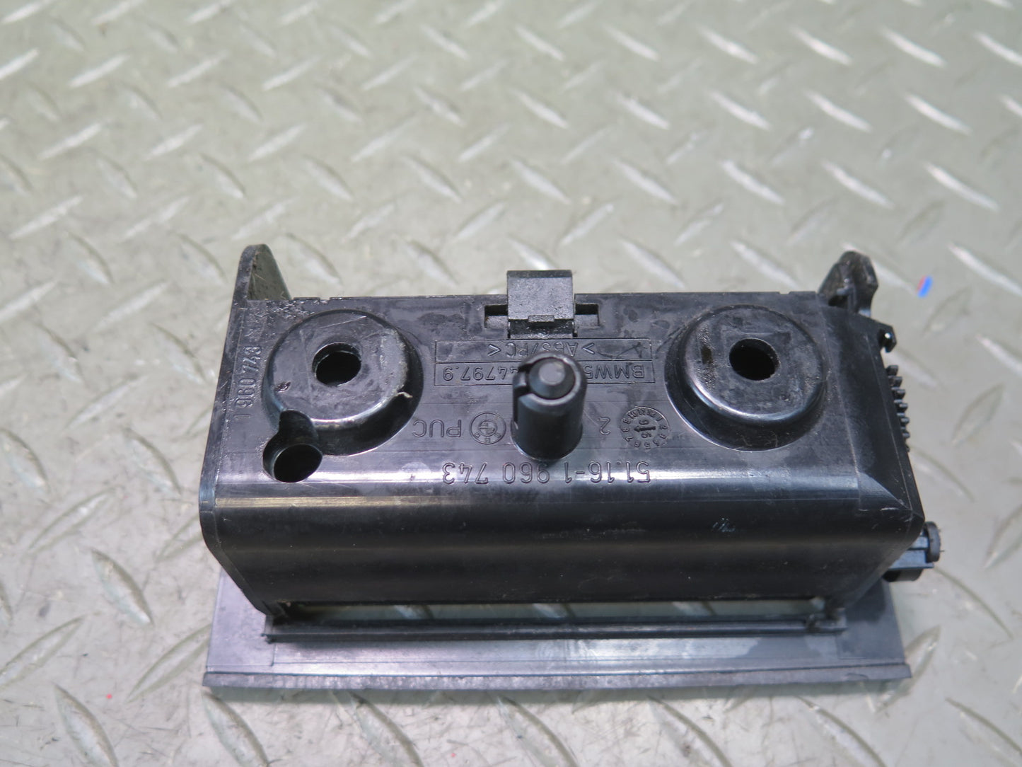 94-99 BMW E36 318iC Rear Center Console Ash Tray 1960743 OEM