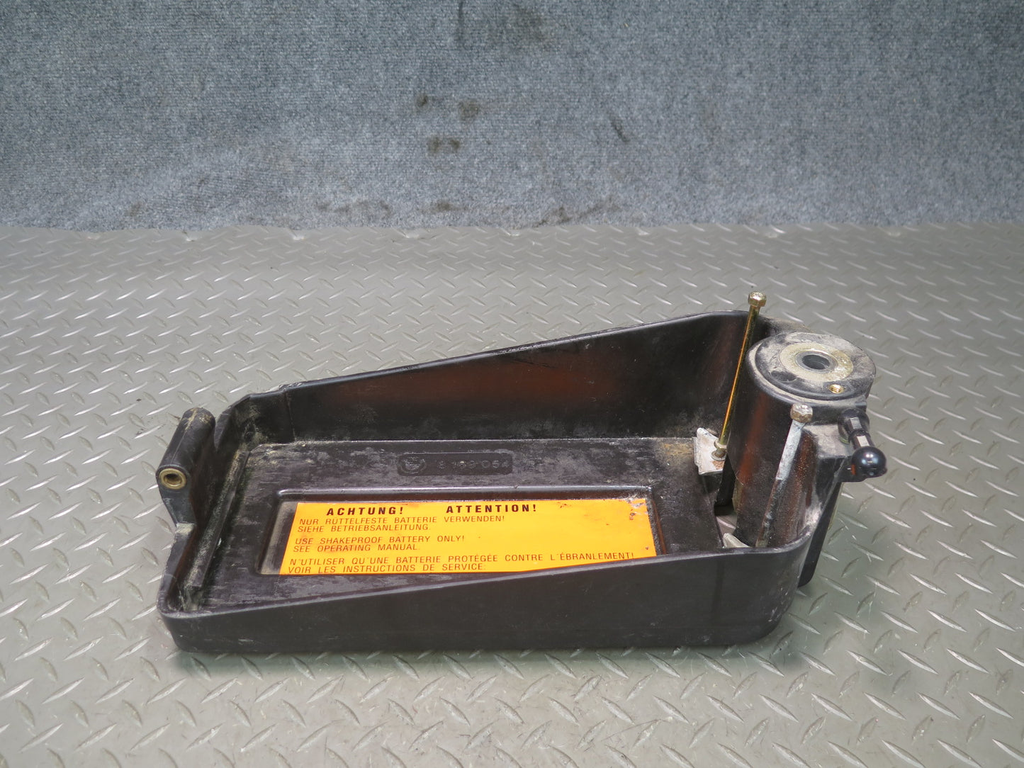 94-99 BMW E36 318iC Convertible Battery Tray Vibration Absorber Bracket OEM