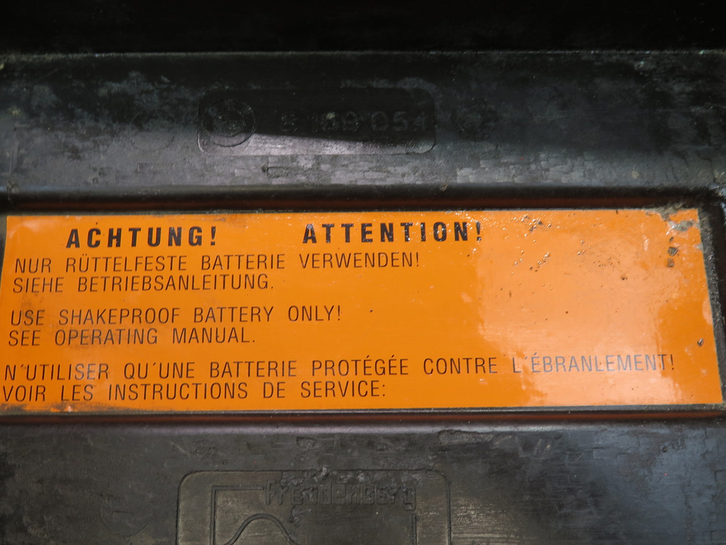 94-99 BMW E36 318iC Convertible Battery Tray Vibration Absorber Bracket OEM