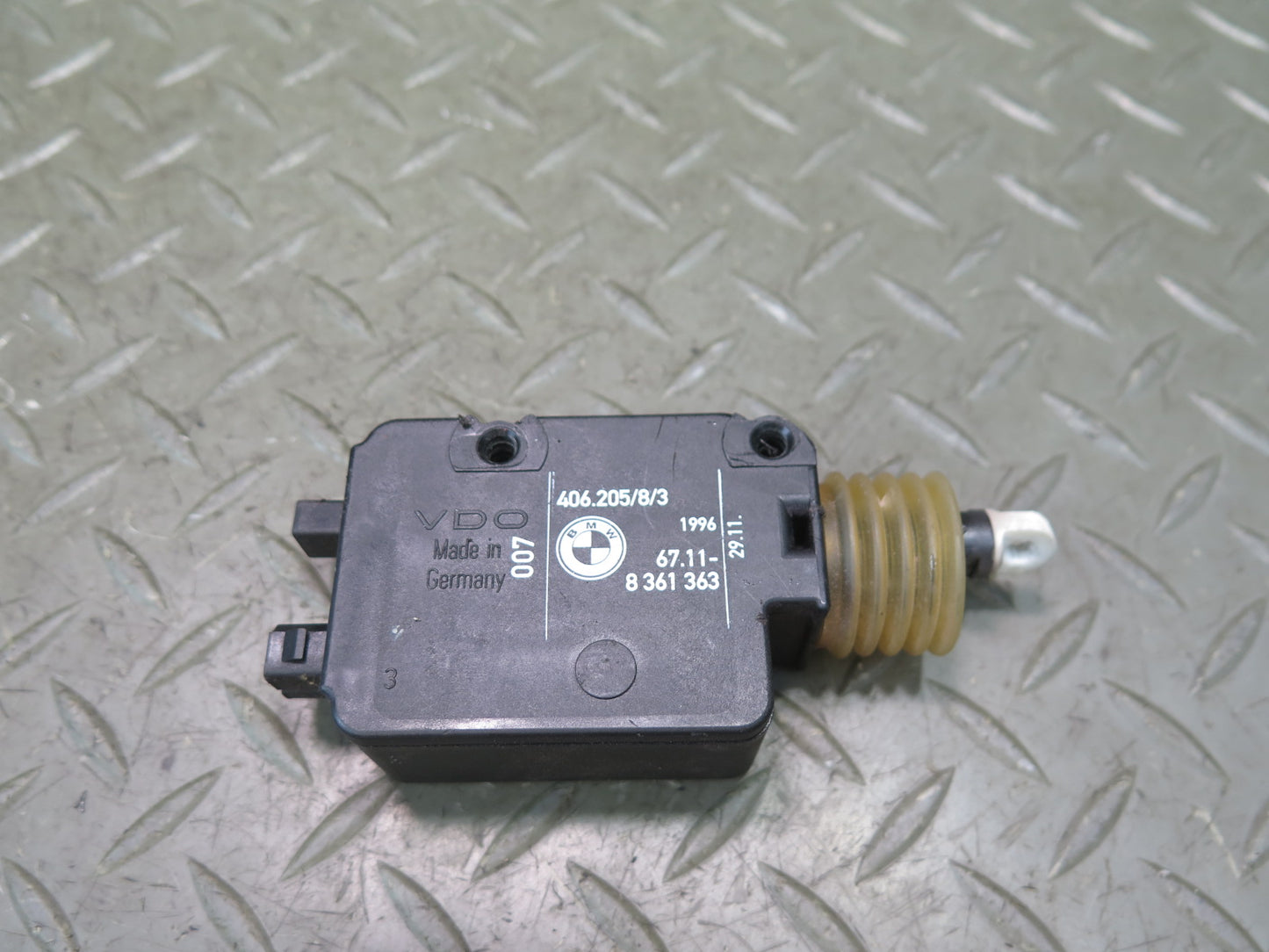 94-99 BMW E36 318iC Convertible Rear Trunk Lid Lock Latch Actuator 8361363 OEM