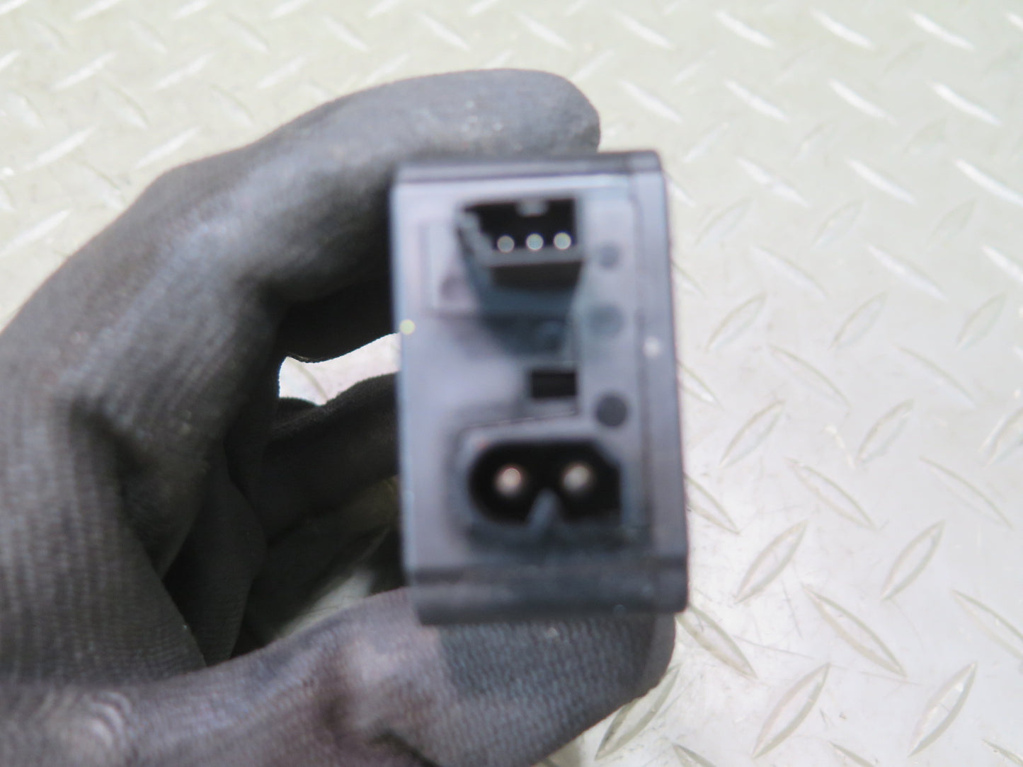 94-99 BMW E36 318iC Convertible Rear Trunk Lid Lock Latch Actuator 8361363 OEM