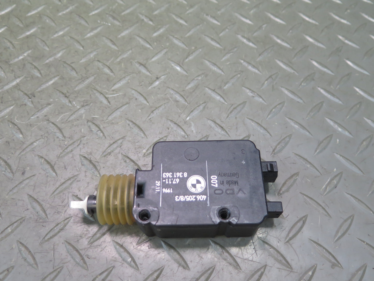 94-99 BMW E36 318iC Convertible Rear Trunk Lid Lock Latch Actuator 8361363 OEM