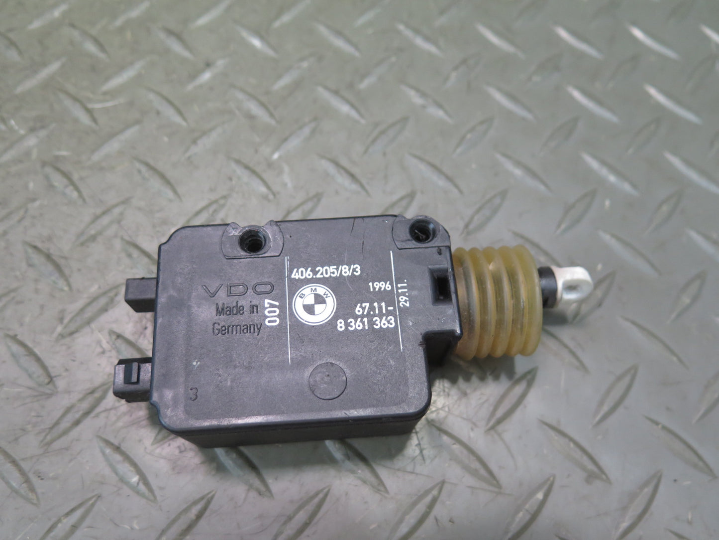 94-99 BMW E36 318iC Convertible Rear Trunk Lid Lock Latch Actuator 8361363 OEM