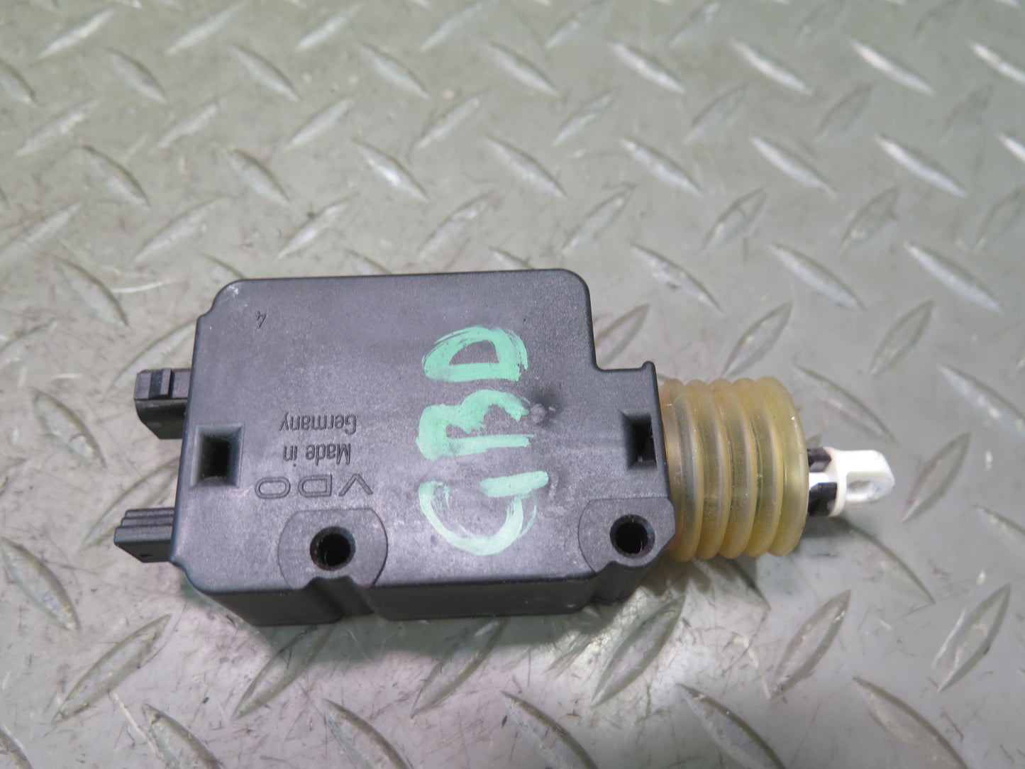 94-99 BMW E36 318iC Convertible Rear Trunk Lid Lock Latch Actuator 8361363 OEM