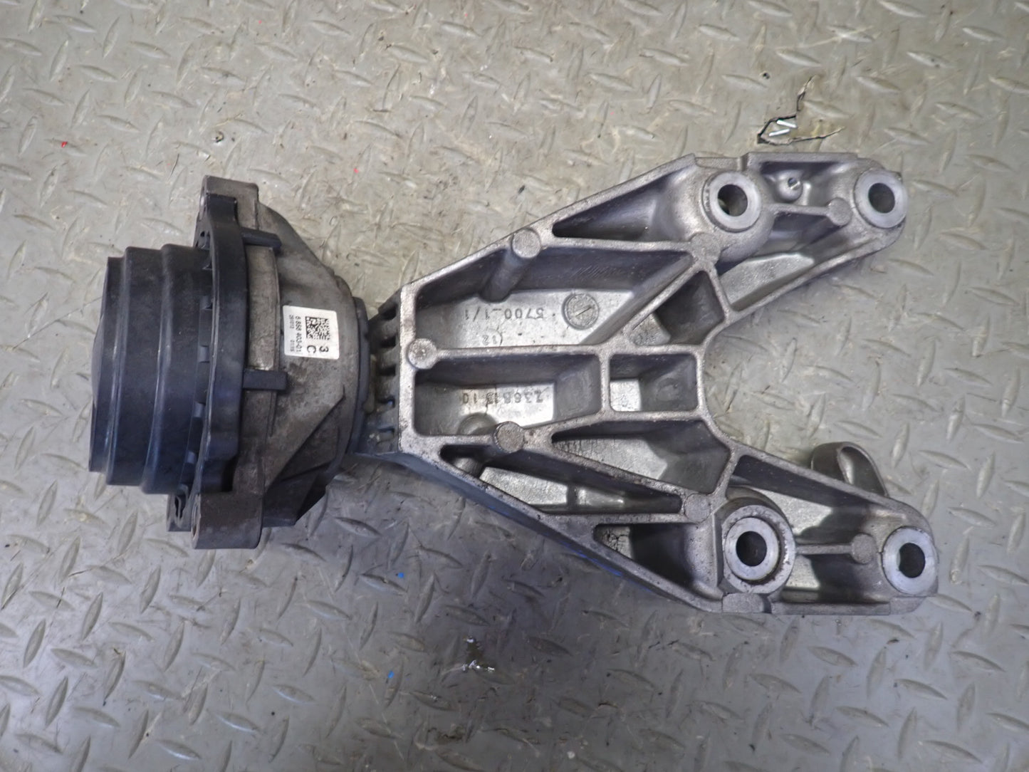 2014 BMW F32 435XI AWD N55 Set of 2 Engine Left & Right Motor Mount OEM