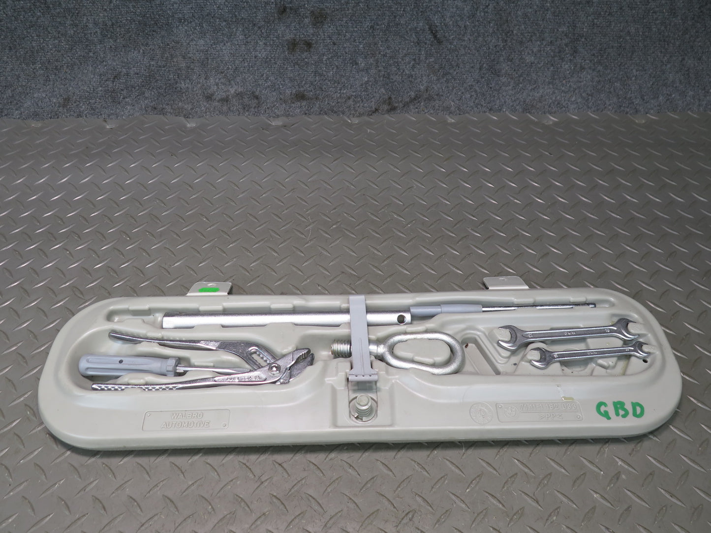94-99 BMW E36 328iC Emergency Spare Tire Lift Jack Holder Wrench Tool KIT OEM