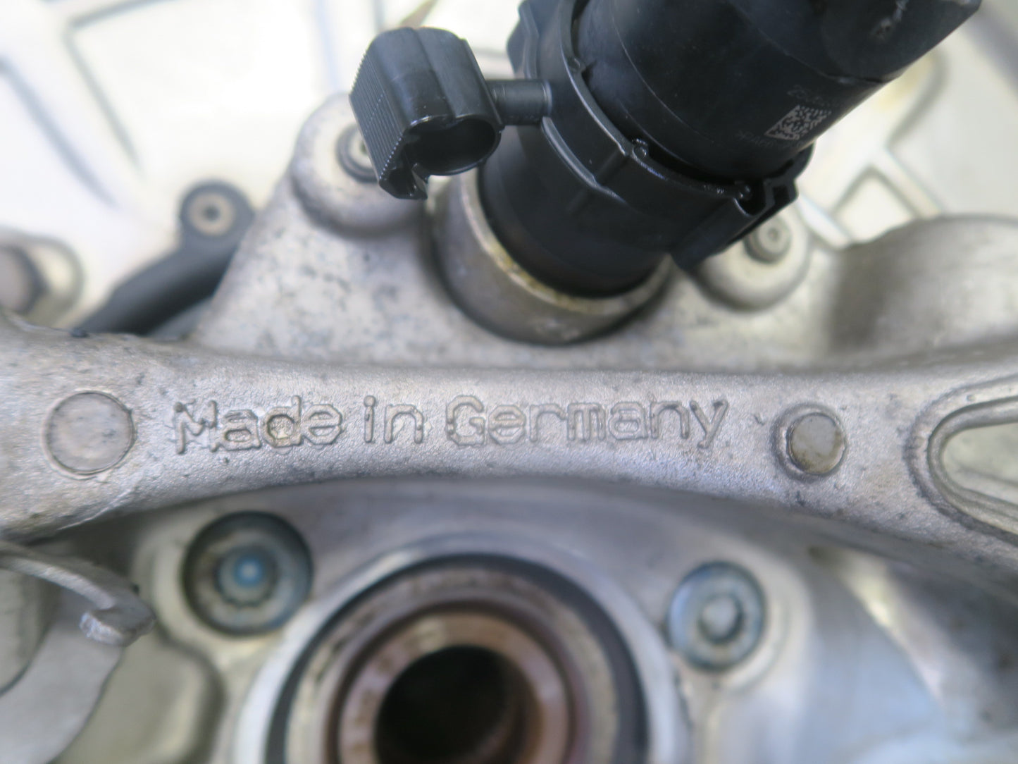 2011-2018 Porsche Cayenne 958 AWD Rear Right Spindle Knuckle Wheel Hub Bearing