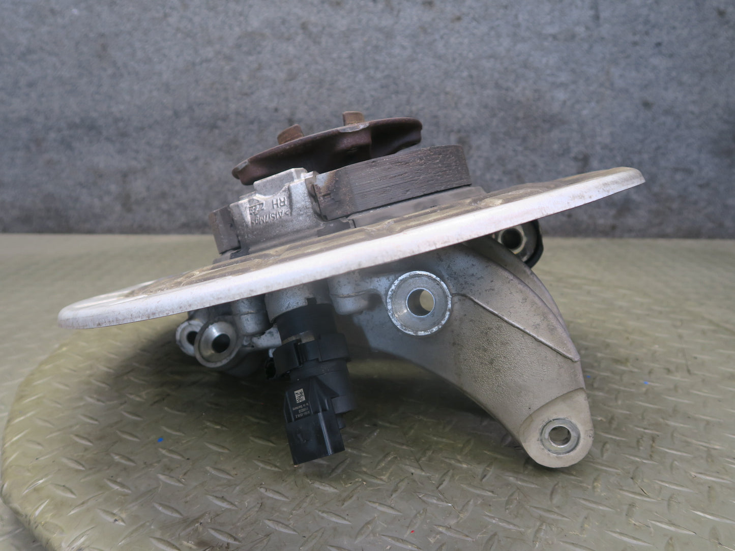 2011-2018 Porsche Cayenne 958 AWD Rear Right Spindle Knuckle Wheel Hub Bearing
