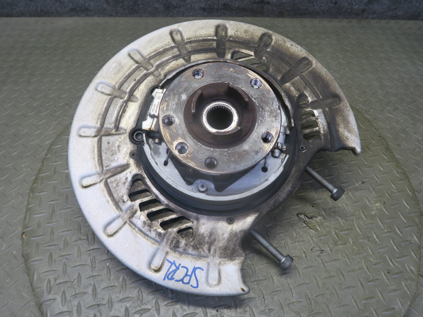 2011-2018 Porsche Cayenne 958 AWD Rear Left Spindle Knuckle Wheel Hub Bearing