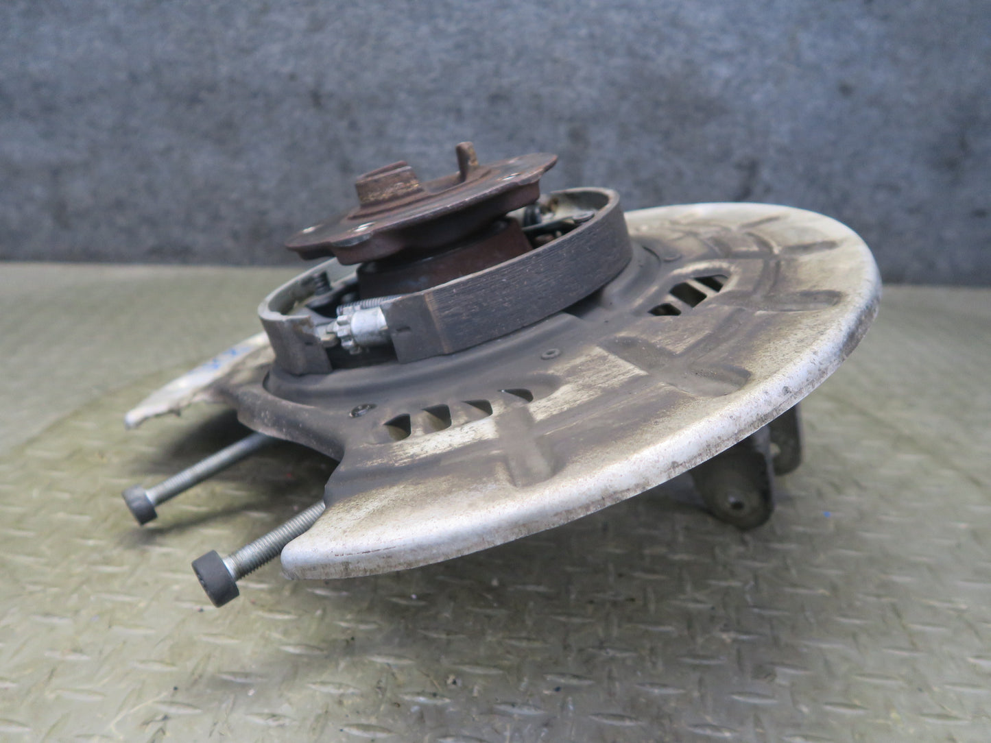 2011-2018 Porsche Cayenne 958 AWD Rear Left Spindle Knuckle Wheel Hub Bearing