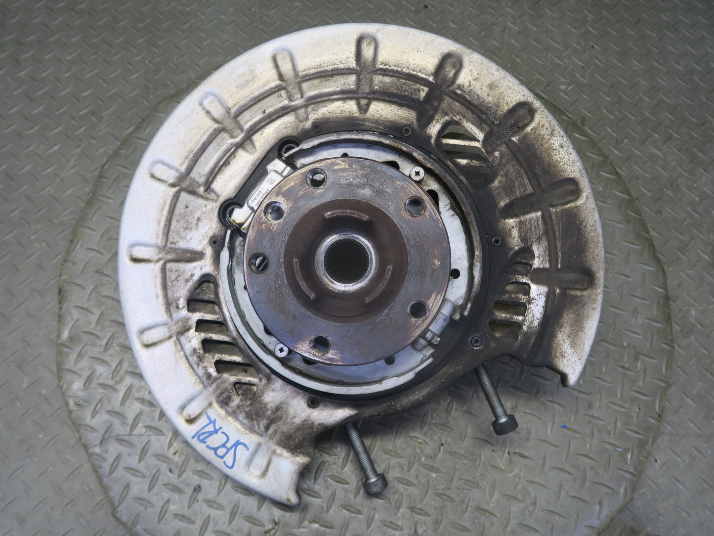 2011-2018 Porsche Cayenne 958 AWD Rear Left Spindle Knuckle Wheel Hub Bearing